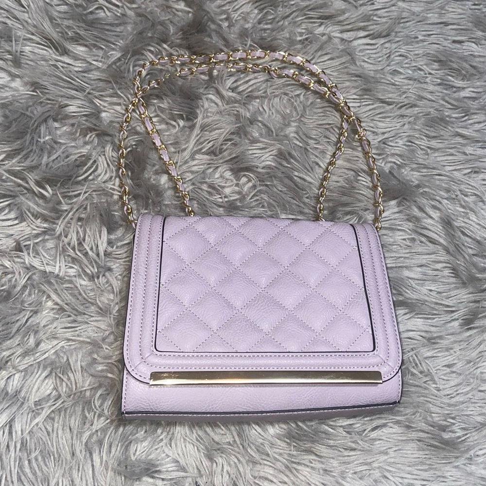Lilac chained shoulder bag